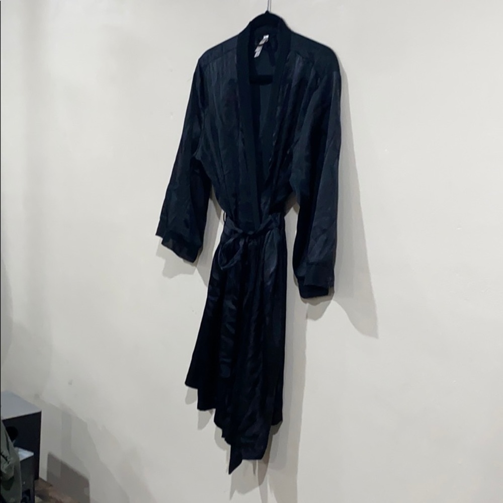 Gilligan & O’Malley Short Black Satiny Robe